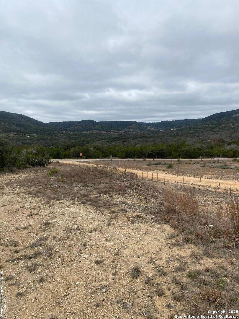 Tarpley, TX 78883,293 Rio Hondo Loop E
