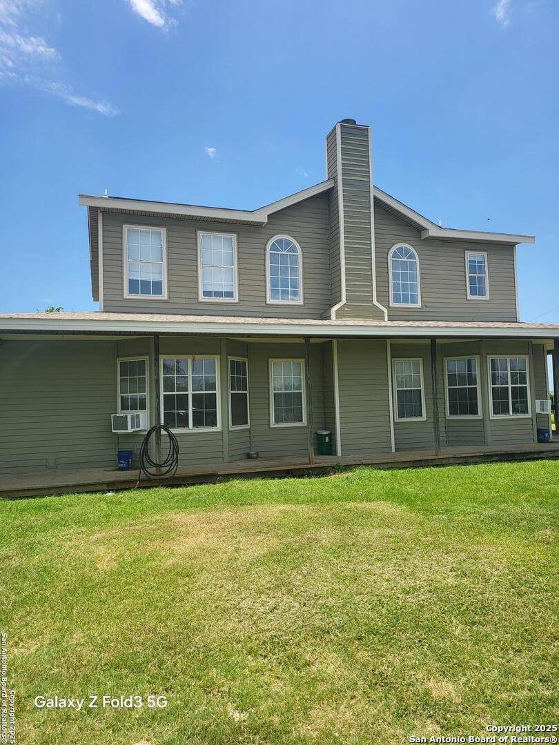 Center Point, TX 78010,246 Willow Bend