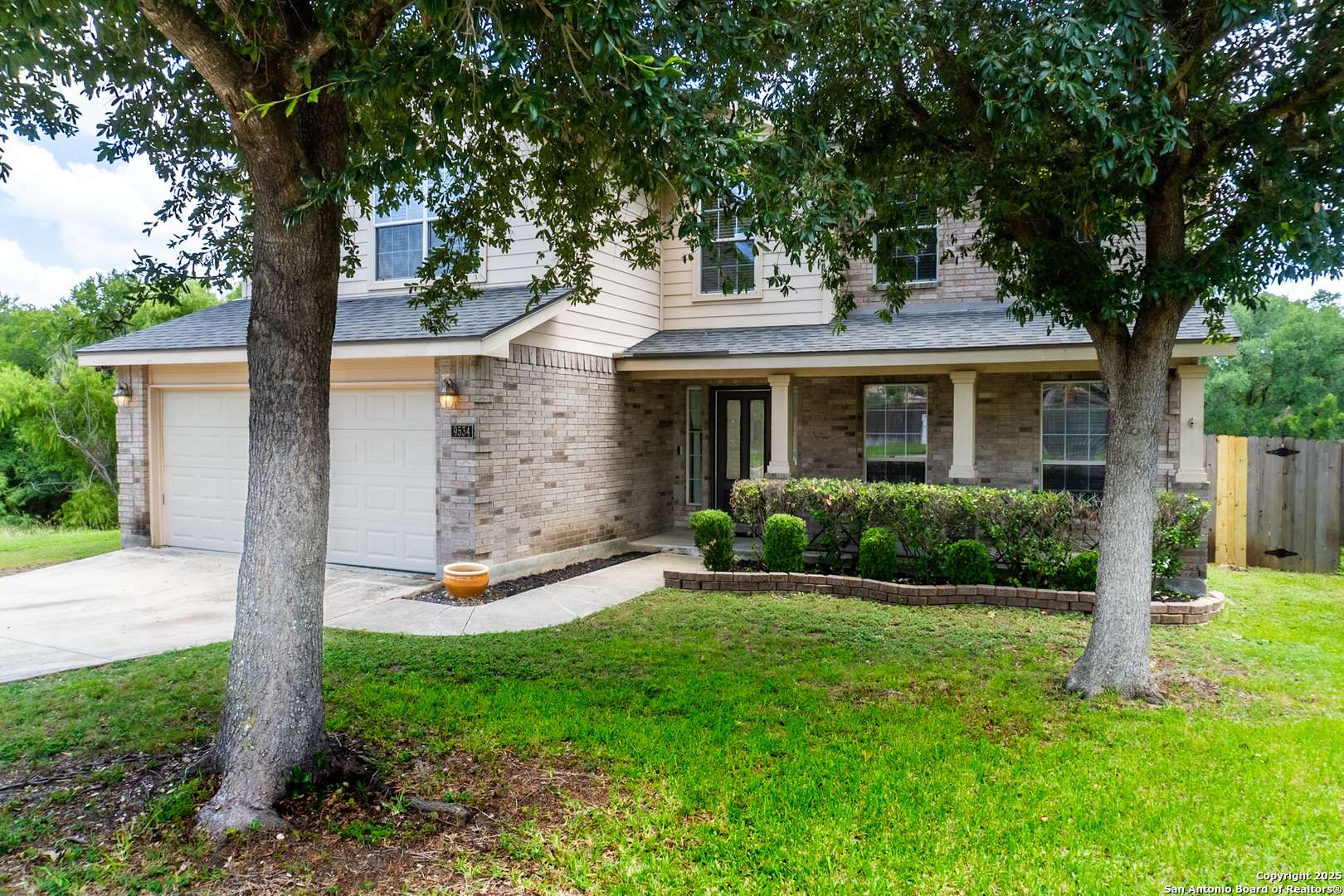 Converse, TX 78109,9534 Anderson Way