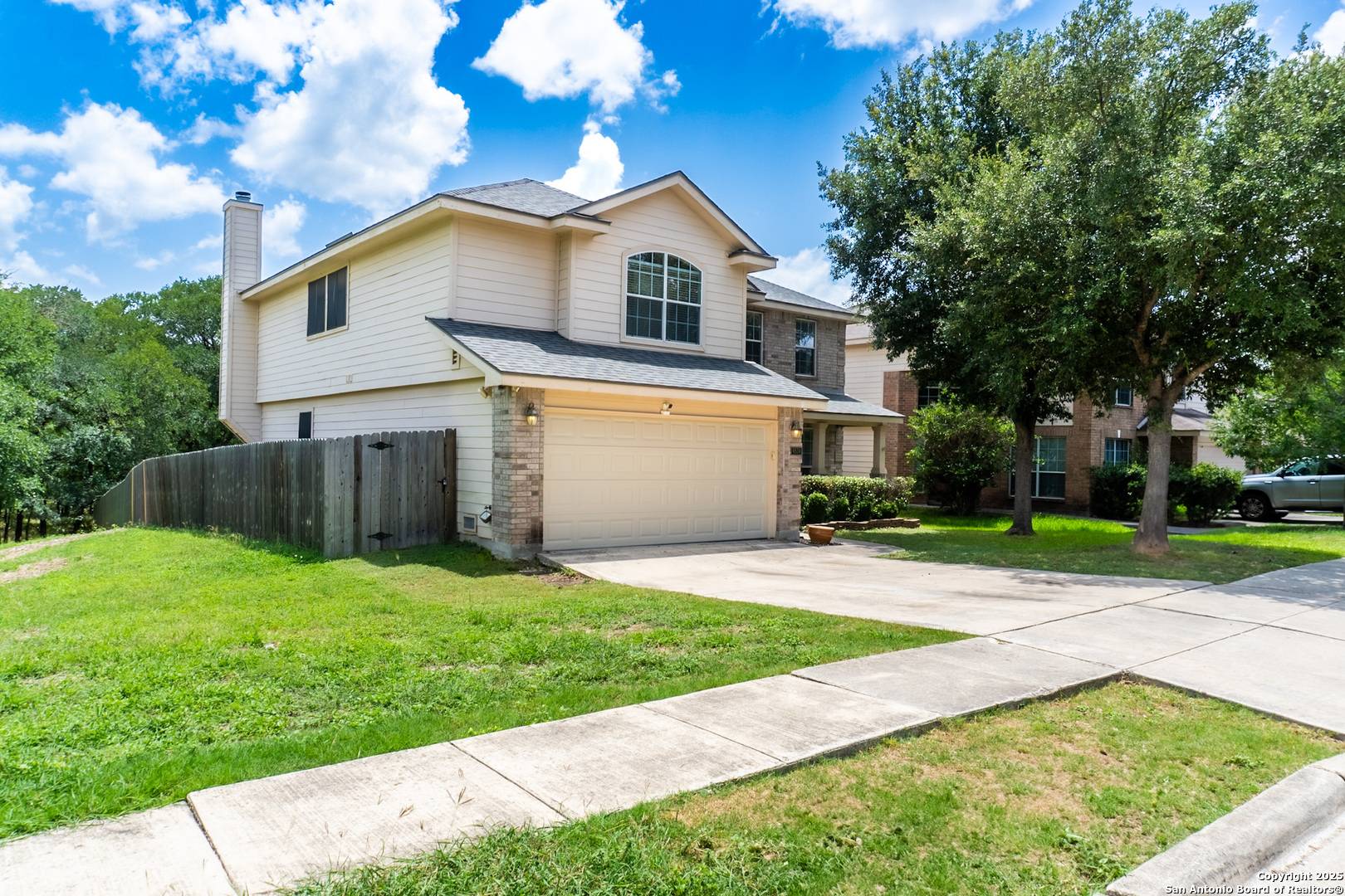 Converse, TX 78109,9534 Anderson Way