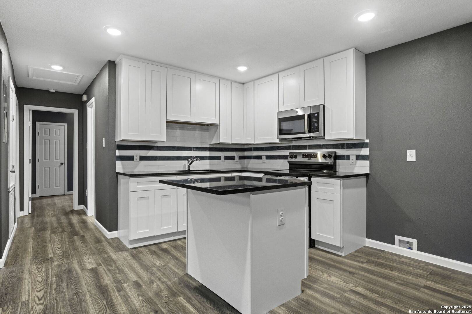San Antonio, TX 78237,5311 El Paso St