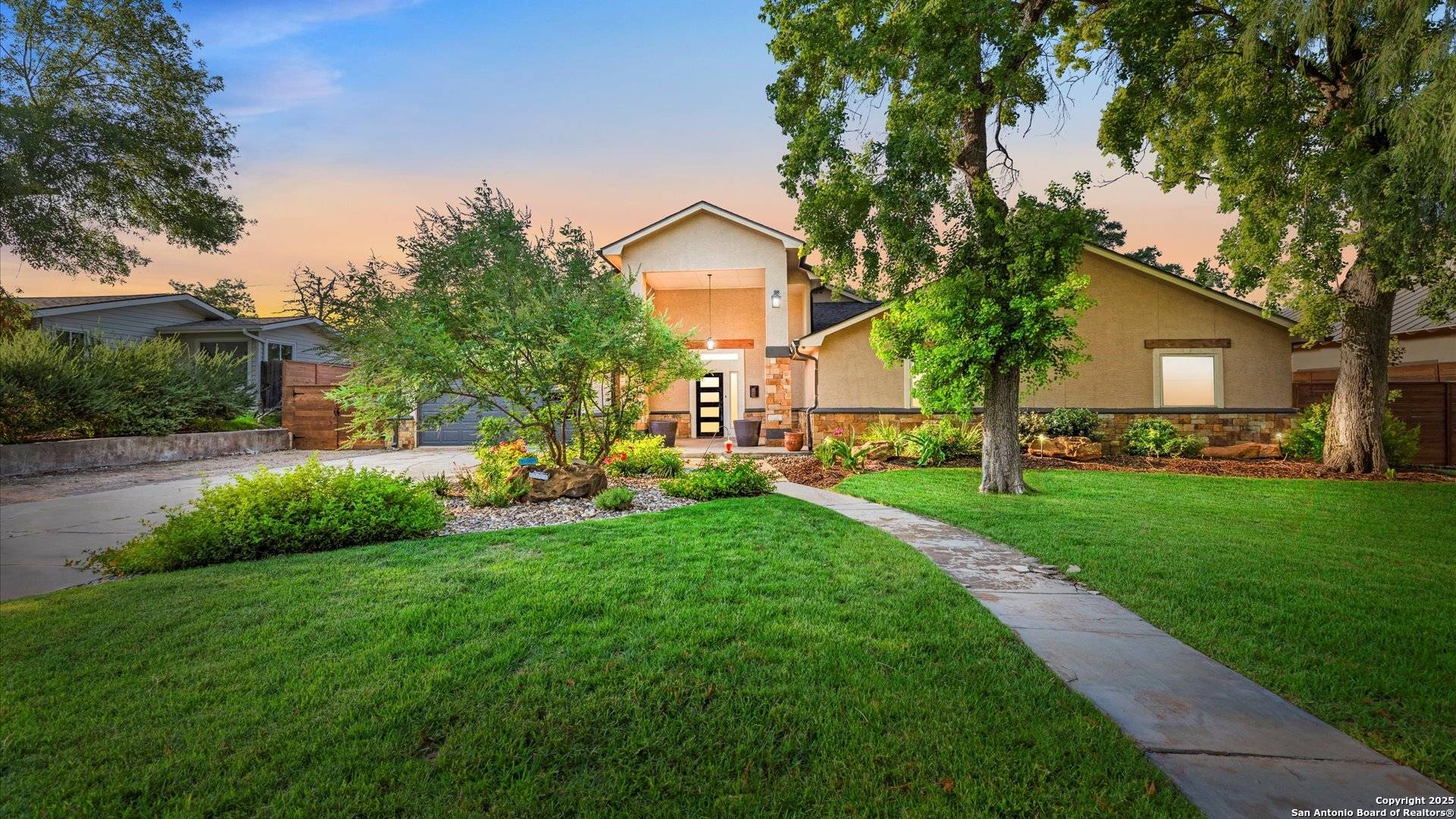 Terrell Hills, TX 78209,1069 Ivy Lane