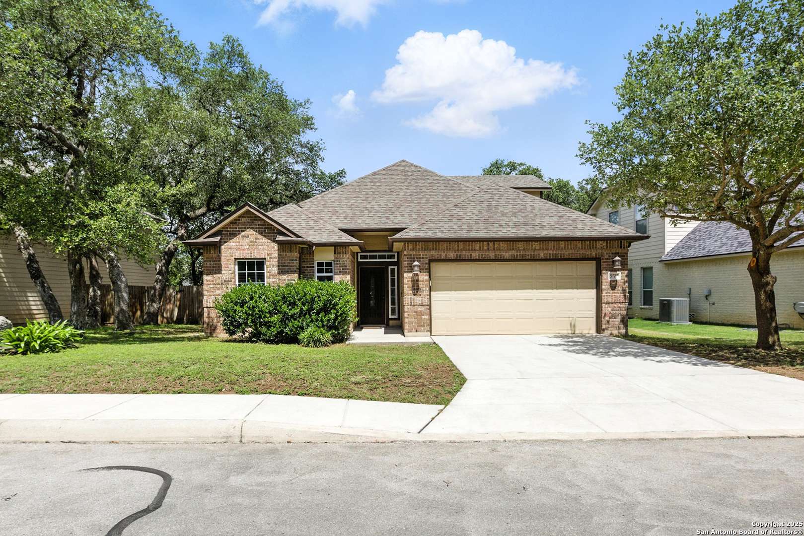 San Antonio, TX 78261,5727 Southern Oaks