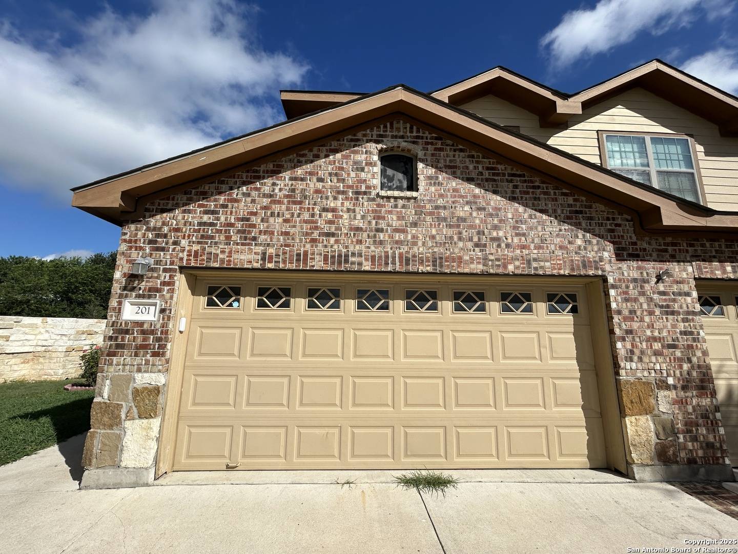 New Braunfels, TX 78130-3493,201 ANNE LOUISE DR