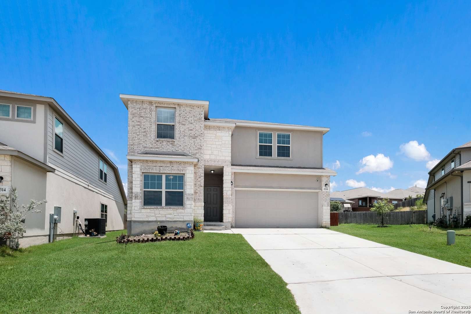 San Antonio, TX 78233,15310 Comanche Grove