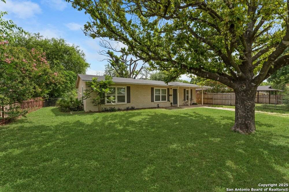San Antonio, TX 78220-1626,338 TOMROB DR