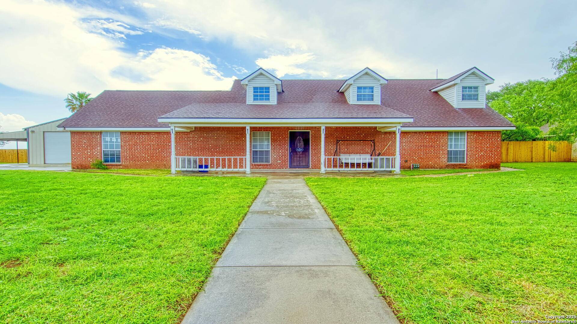 Pleasanton, TX 78064,103 Weese