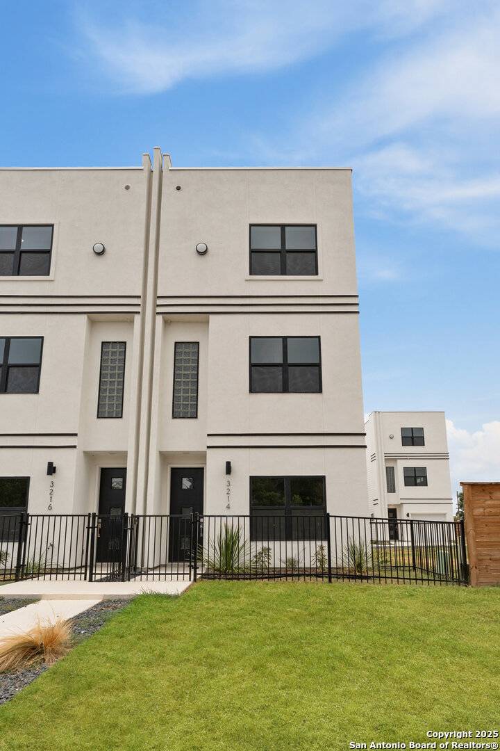San Antonio, TX 78201,3214 Elmendorf UNIT 102