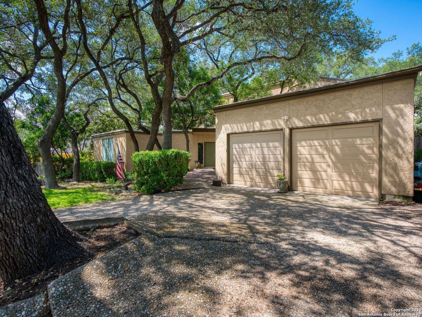 San Antonio, TX 78240,9715 laurel oaks