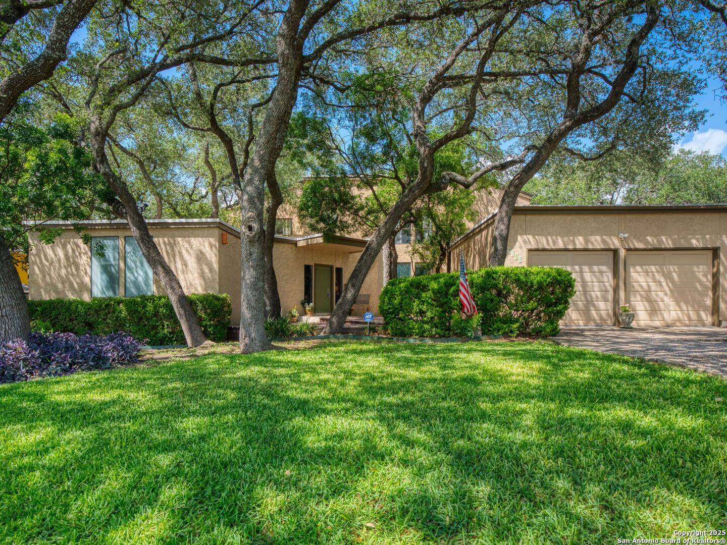 San Antonio, TX 78240,9715 laurel oaks