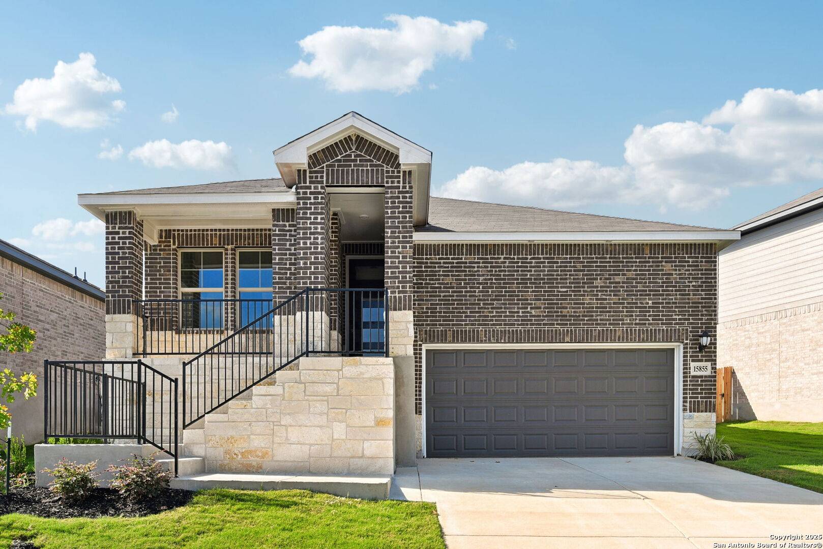 San Antonio, TX 78233,15855 Comanche Owl