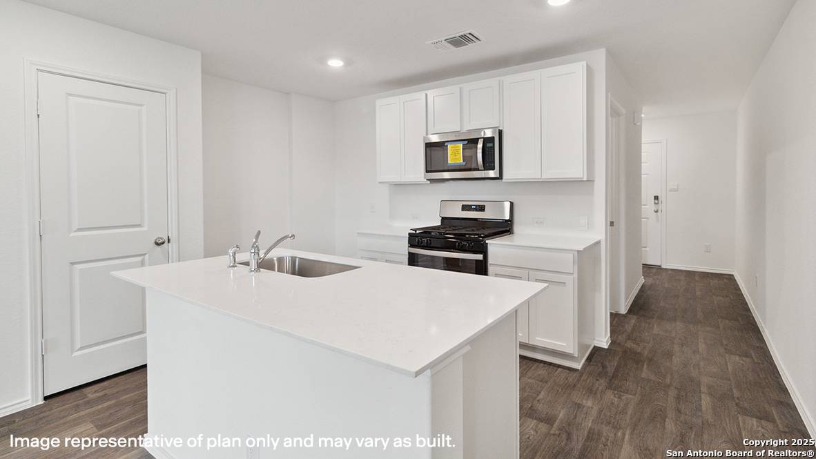Von Ormy, TX 78073,15434 Lemon Pepper Creek