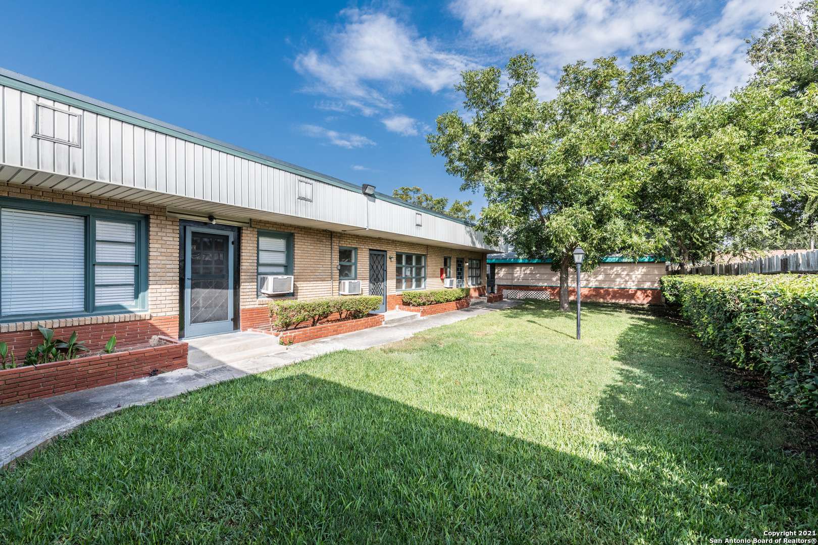 San Antonio, TX 78233,5539 Randolph Blvd UNIT 2