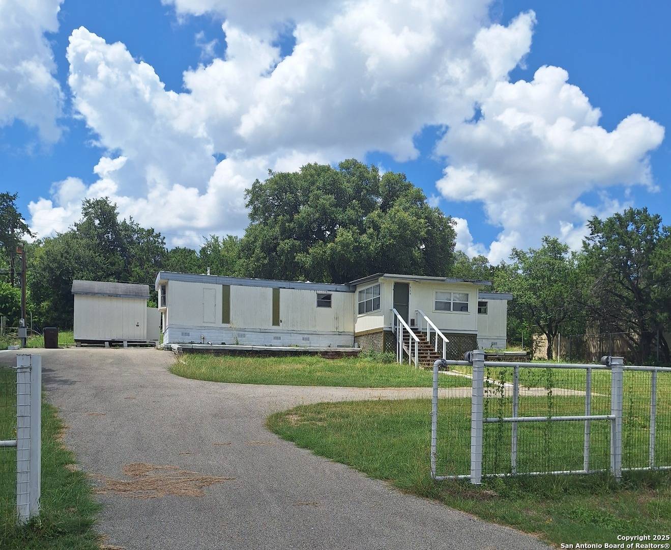 San Antonio, TX 78260,939 Pine Eagle