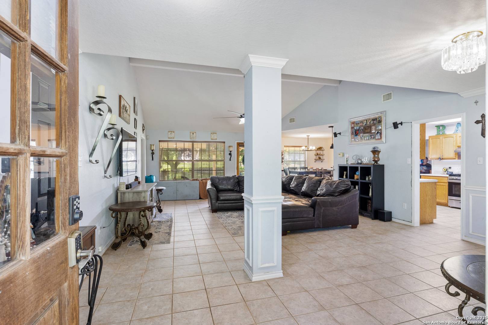 Atascosa, TX 78002,15563 Skaggs