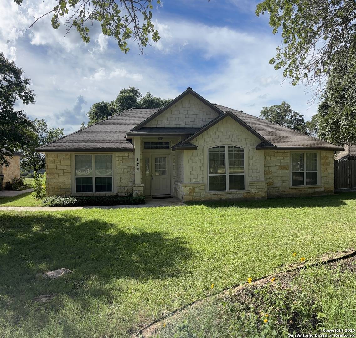 La Vernia, TX 78121,173 Great Oaks