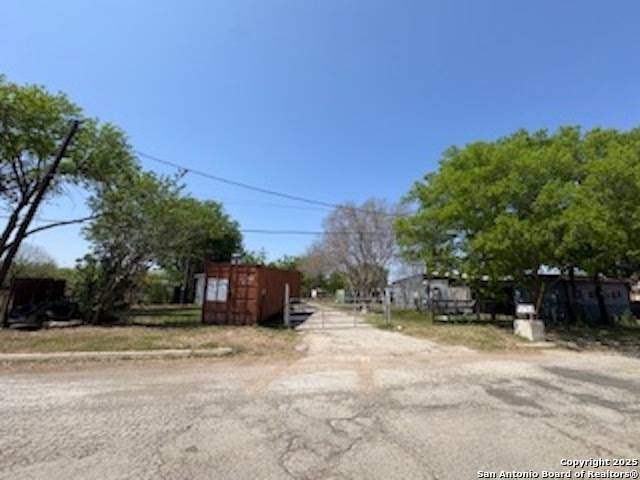 Pearsall, TX 78061-2726,1753 Ash Street