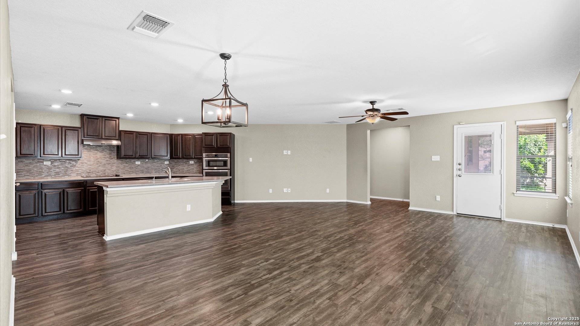 New Braunfels, TX 78130,2096 Brandywine