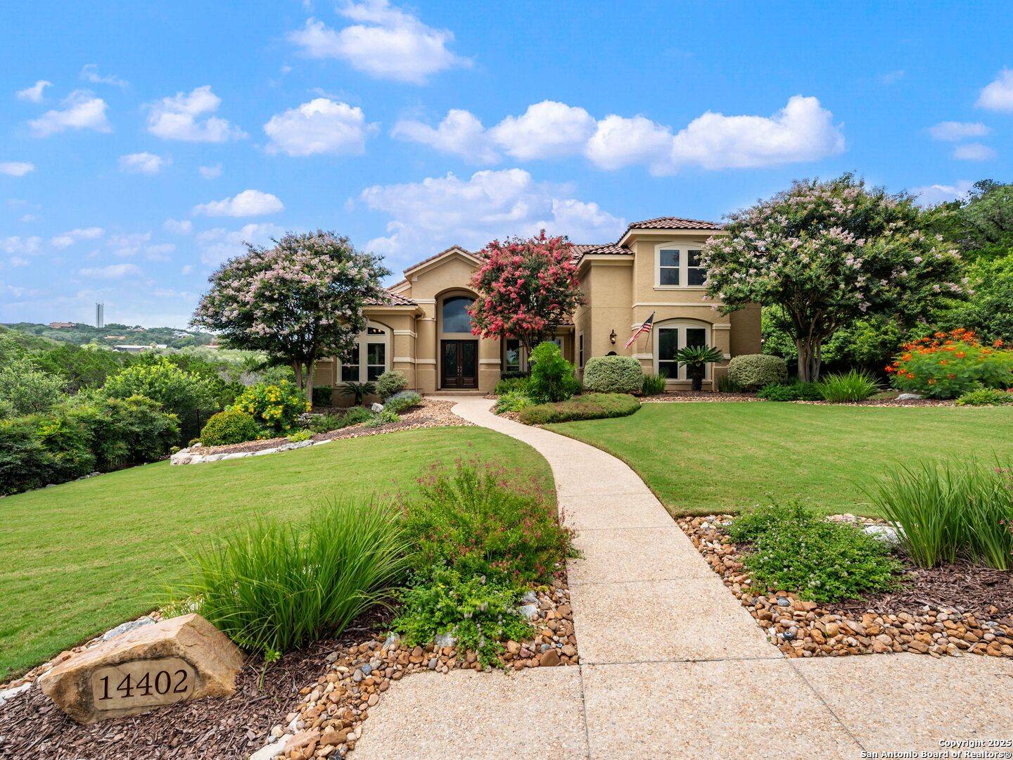 Helotes, TX 78023,14402 Contour Place