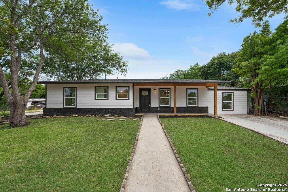 San Antonio, TX 78227,102 Westknoll