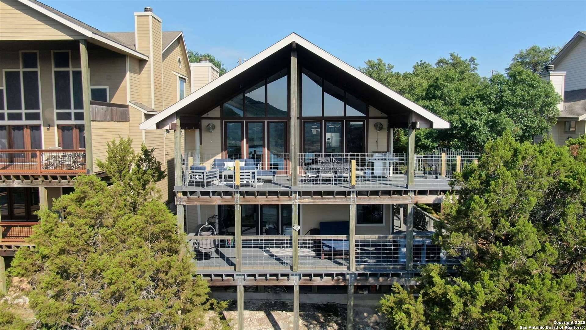 Canyon Lake, TX 78133,717 Riviera