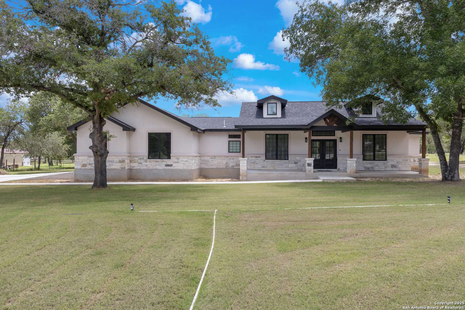 Natalia, TX 78059,137 County Road 6876
