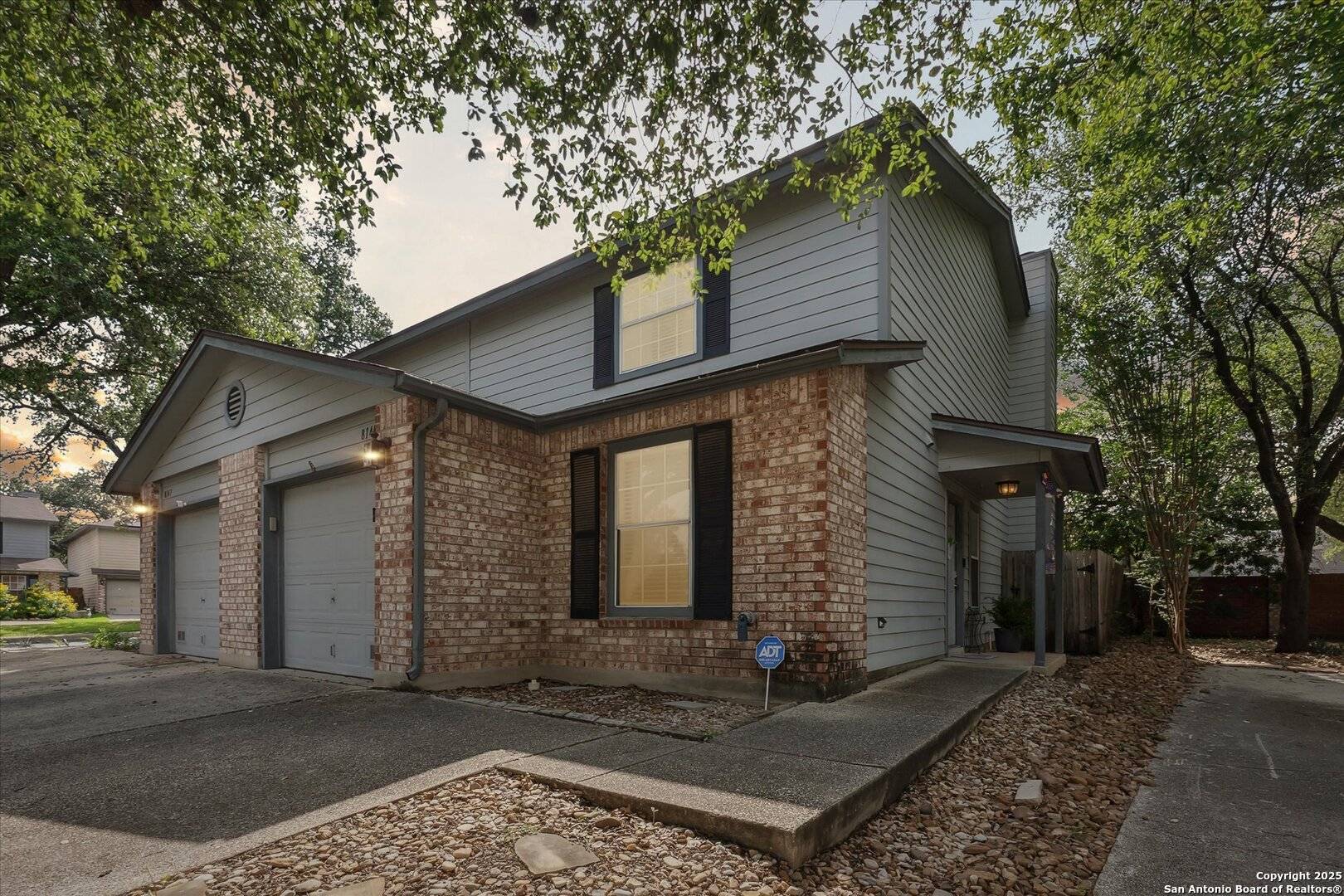 San Antonio, TX 78240,8143 Rustic Park