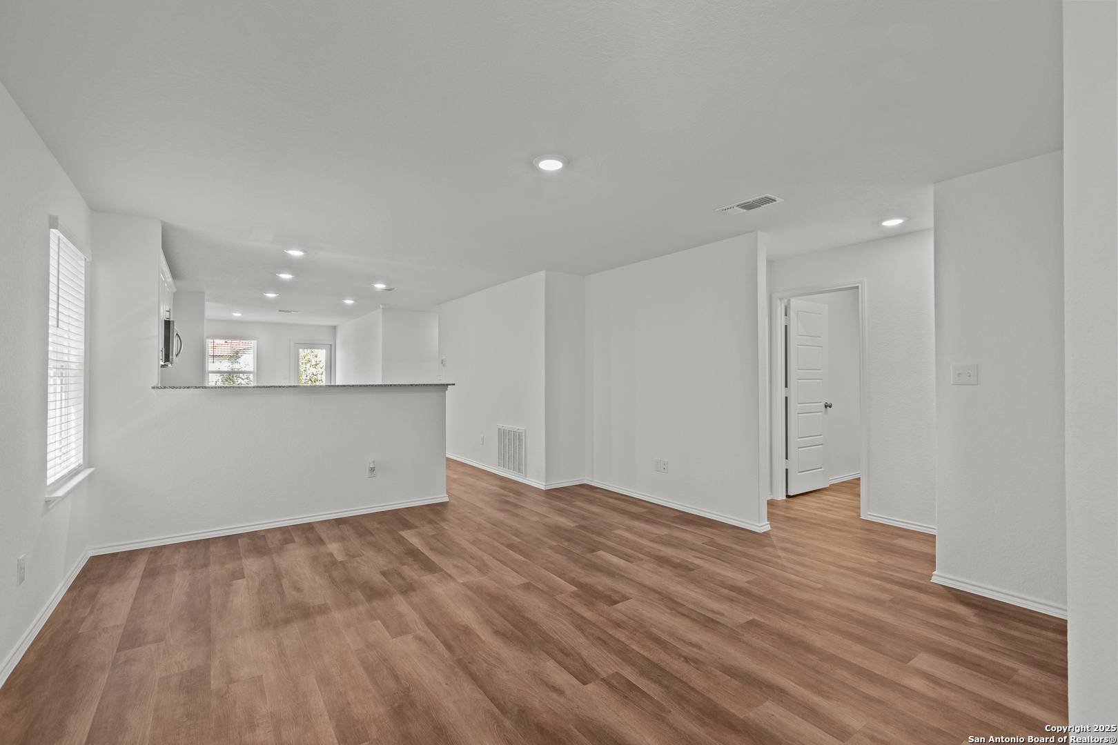 San Antonio, TX 78245,5115 Bay Breeze