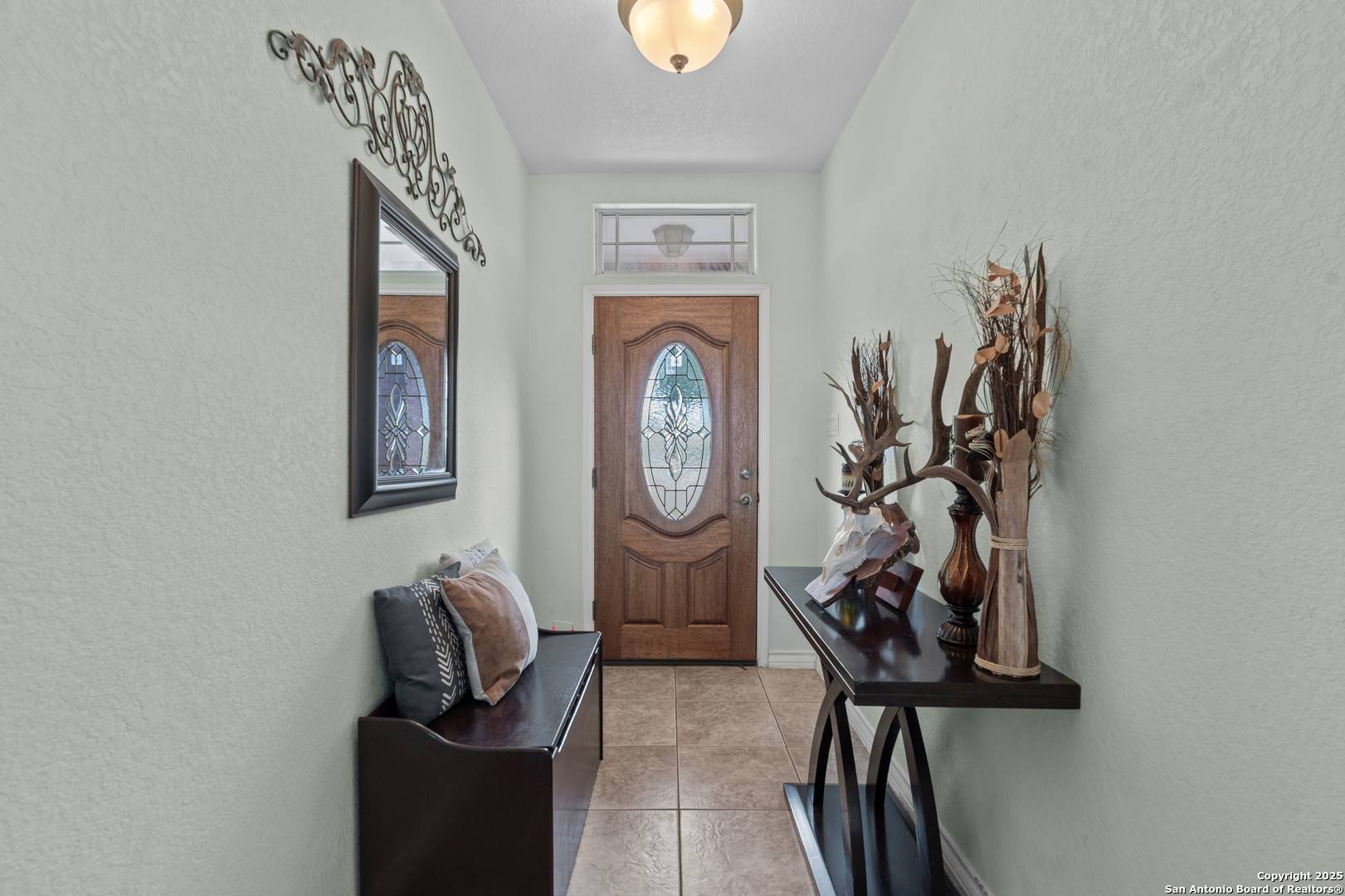 La Vernia, TX 78121,700 Lake Valley