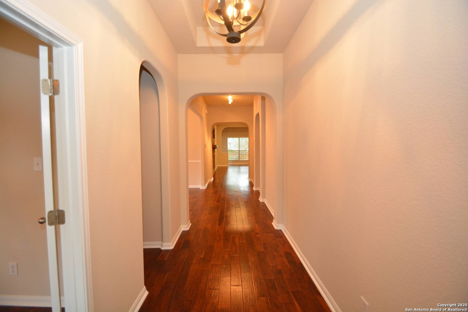 San Antonio, TX 78261,3426 Hilldale