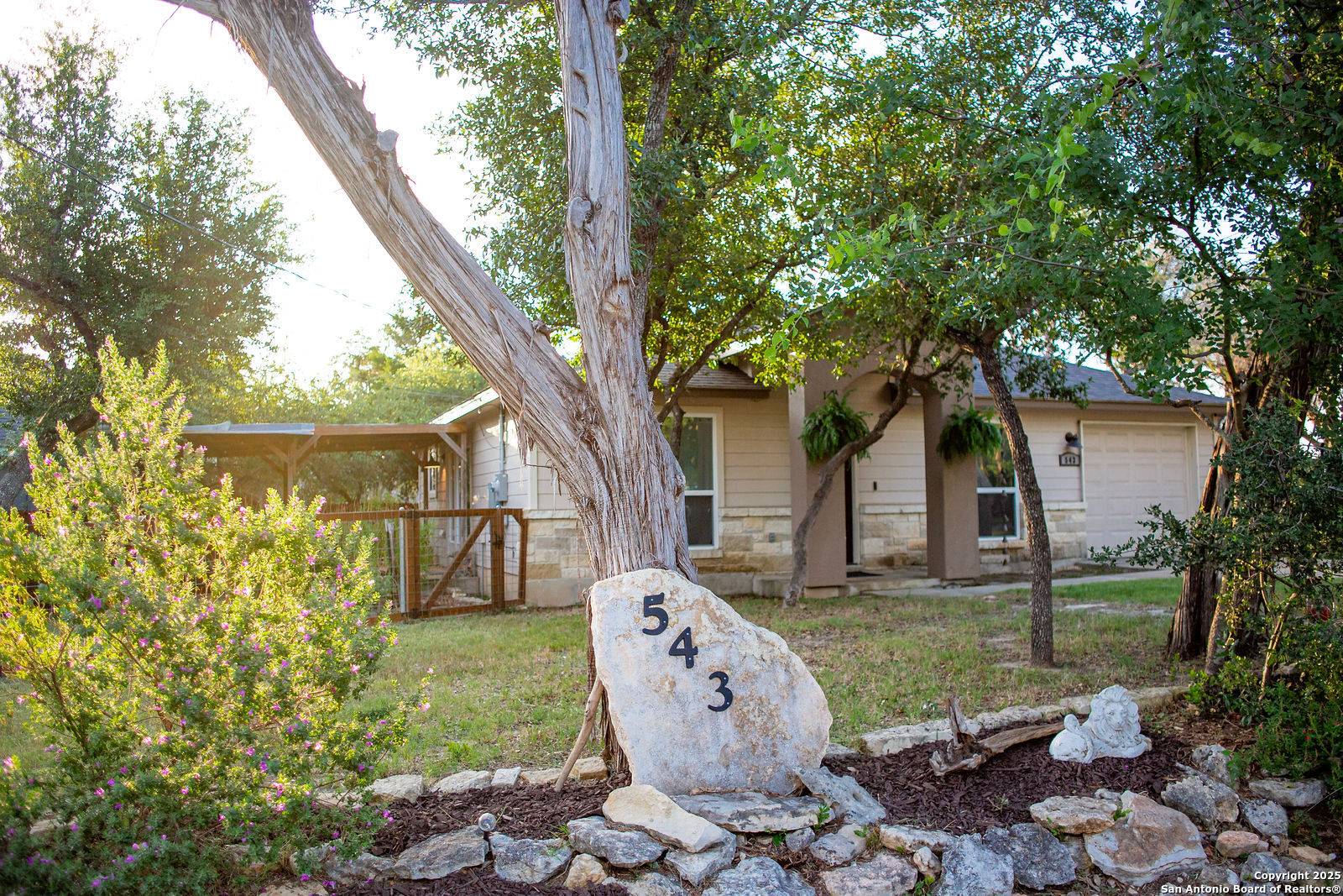 Canyon Lake, TX 78133,543 scenic terrace