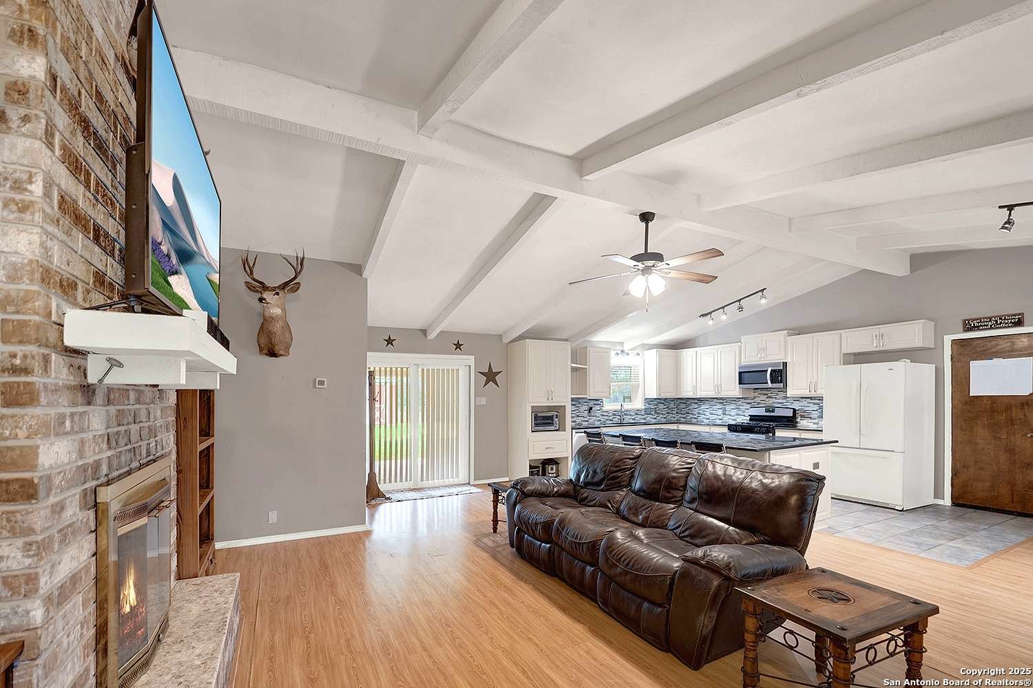 Floresville, TX 78114,1802 Chestnut