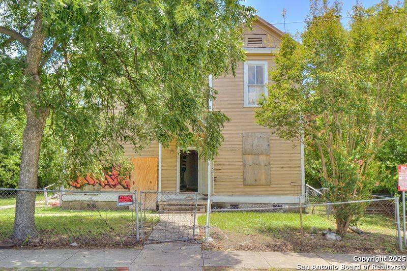 San Antonio, TX 78208,310 Carson