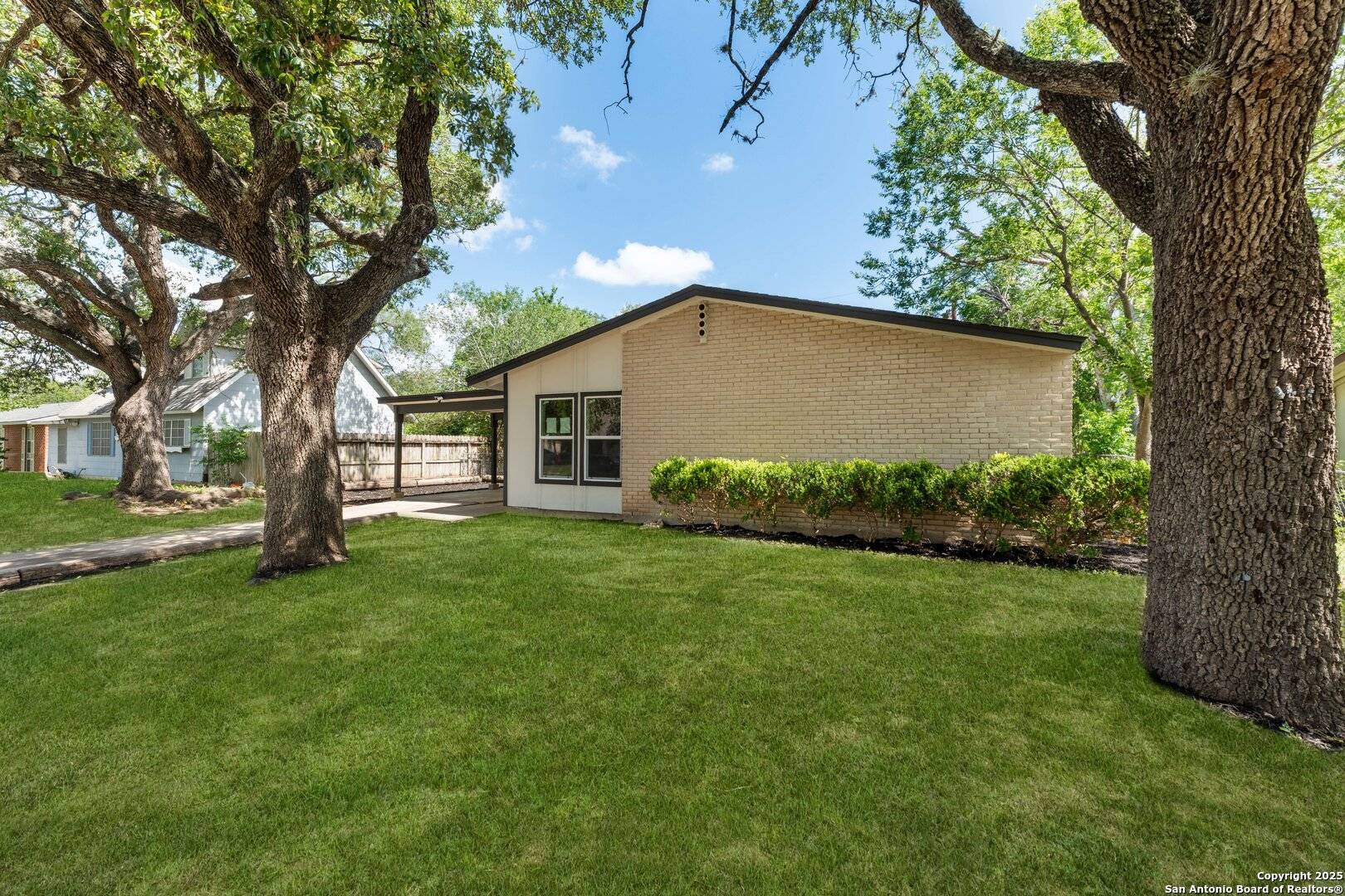 San Antonio, TX 78220,4119 Tamarak Dr