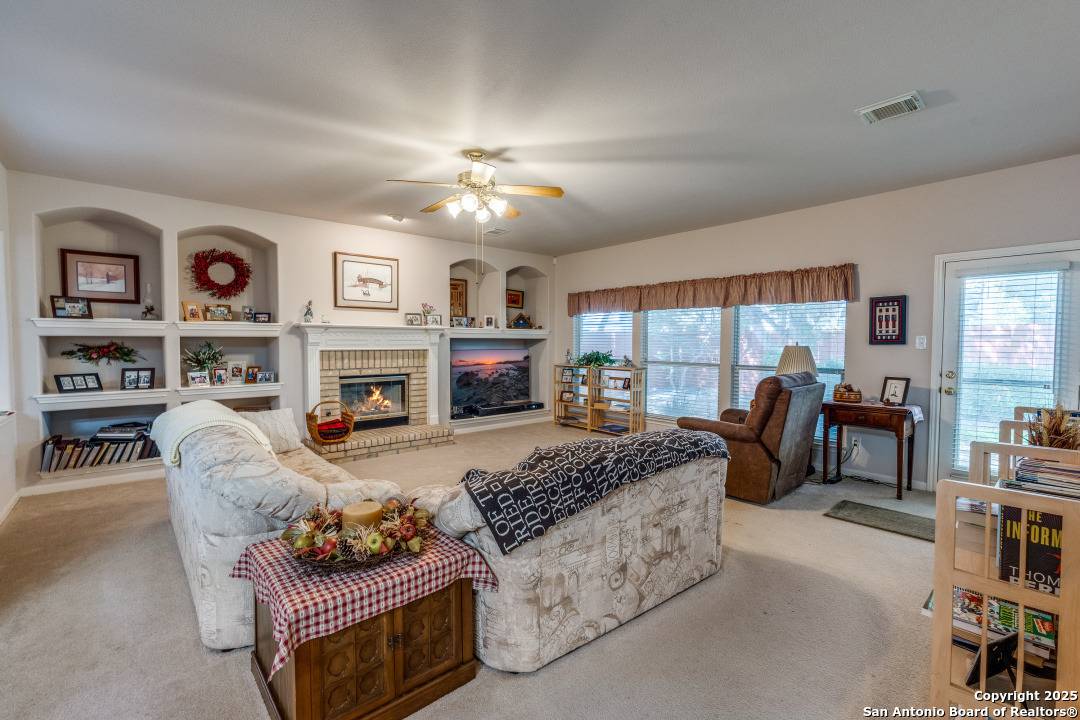 Universal City, TX 78148,107 Baythorne