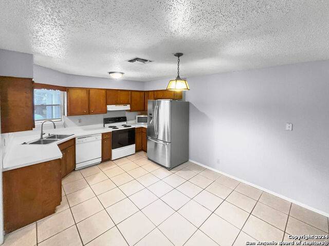 San Antonio, TX 78213-2054,1019 EVENING DUN ST