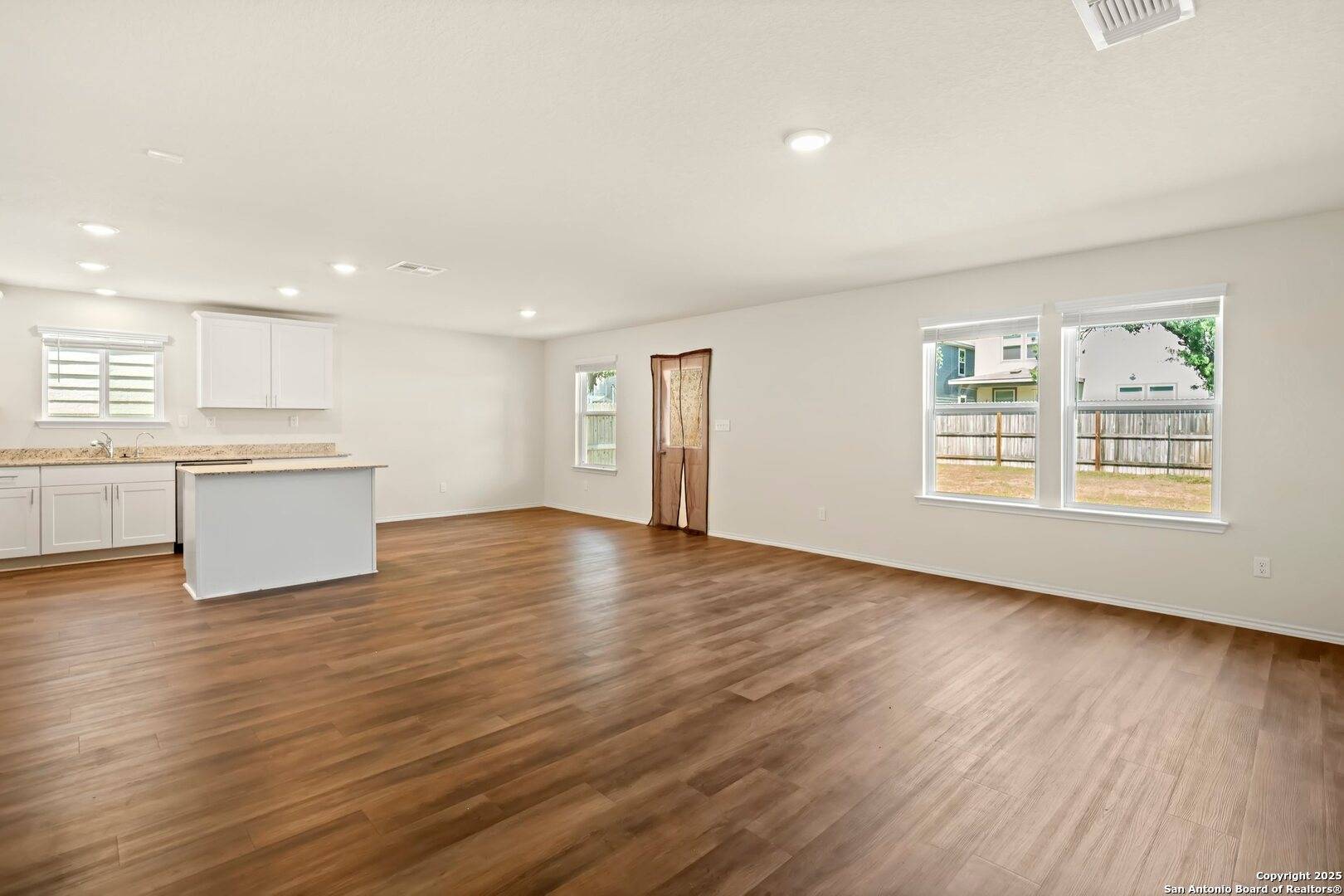 San Antonio, TX 78253-4199,7333 YUCCA PL