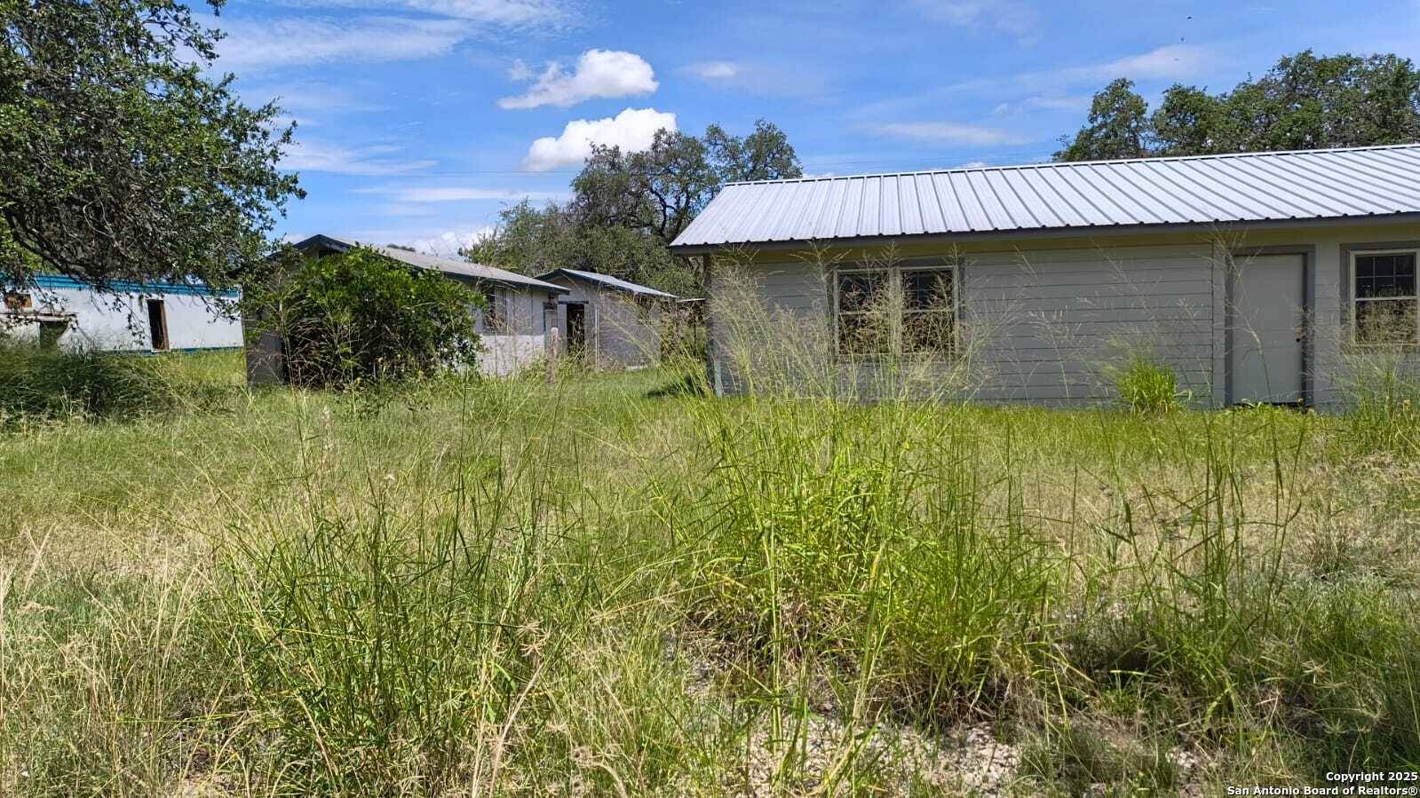 Poteet, TX 78065,82 lance