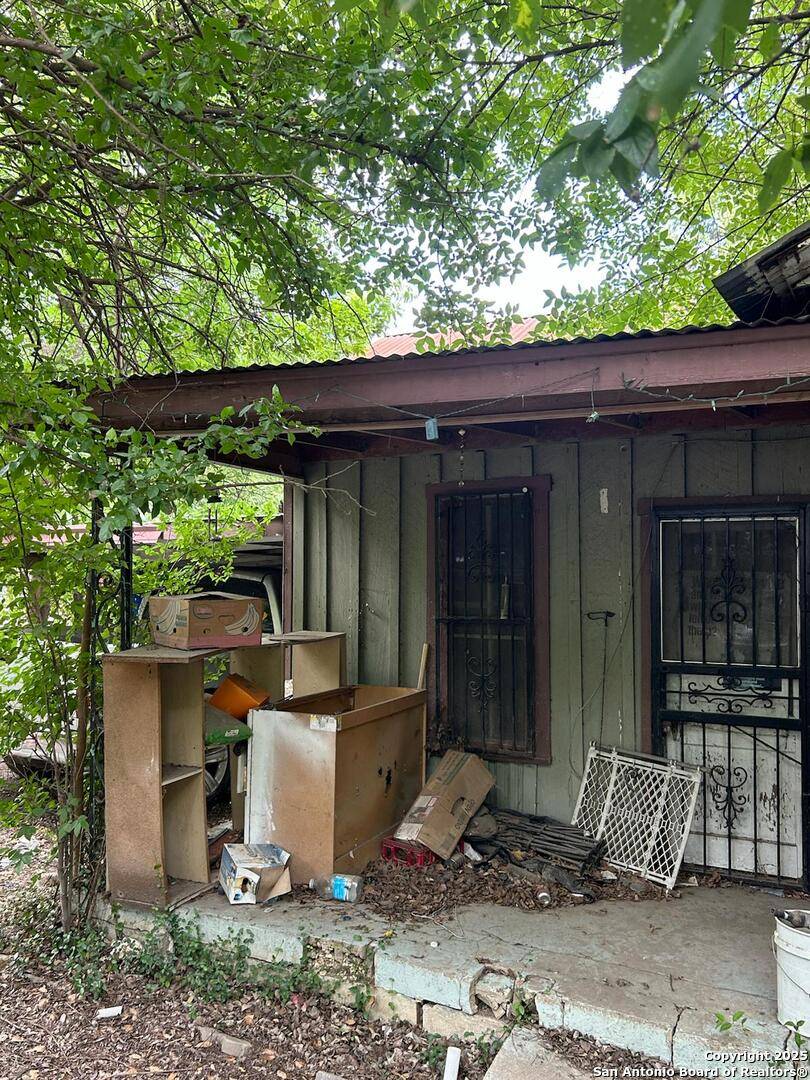 San Antonio, TX 78202,115 Yoakum