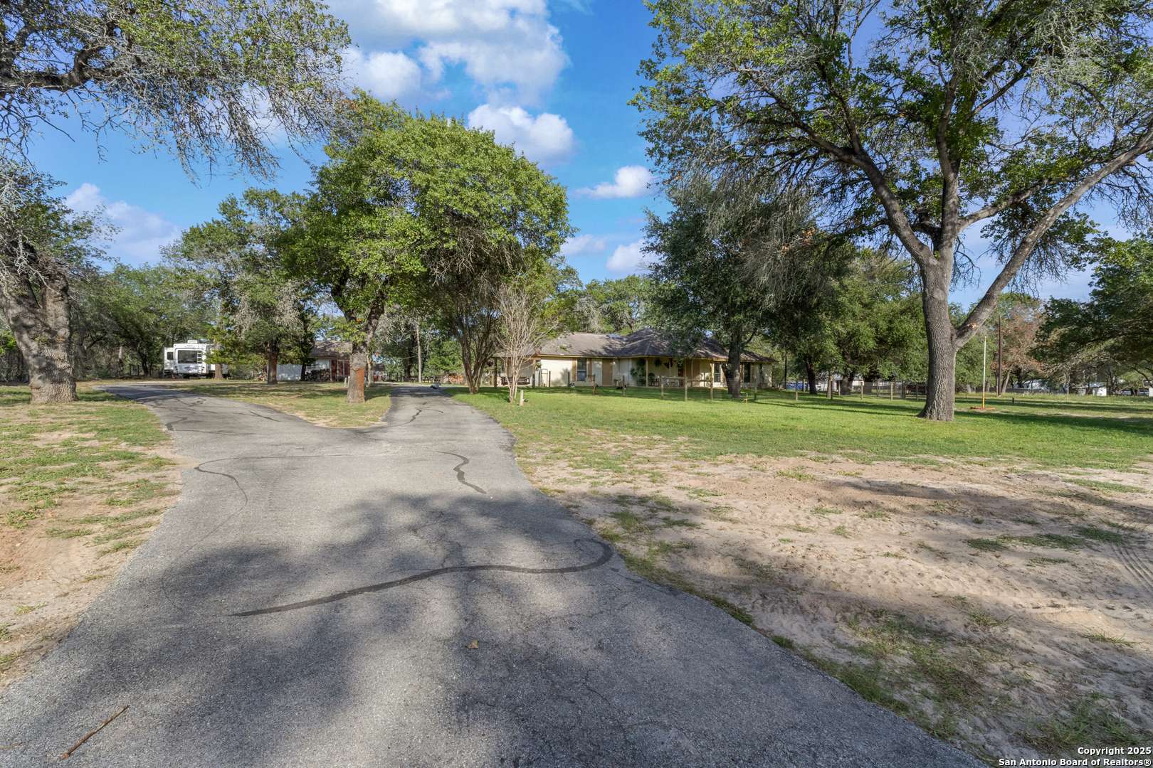 Adkins, TX 78101,1843 Burr Oak
