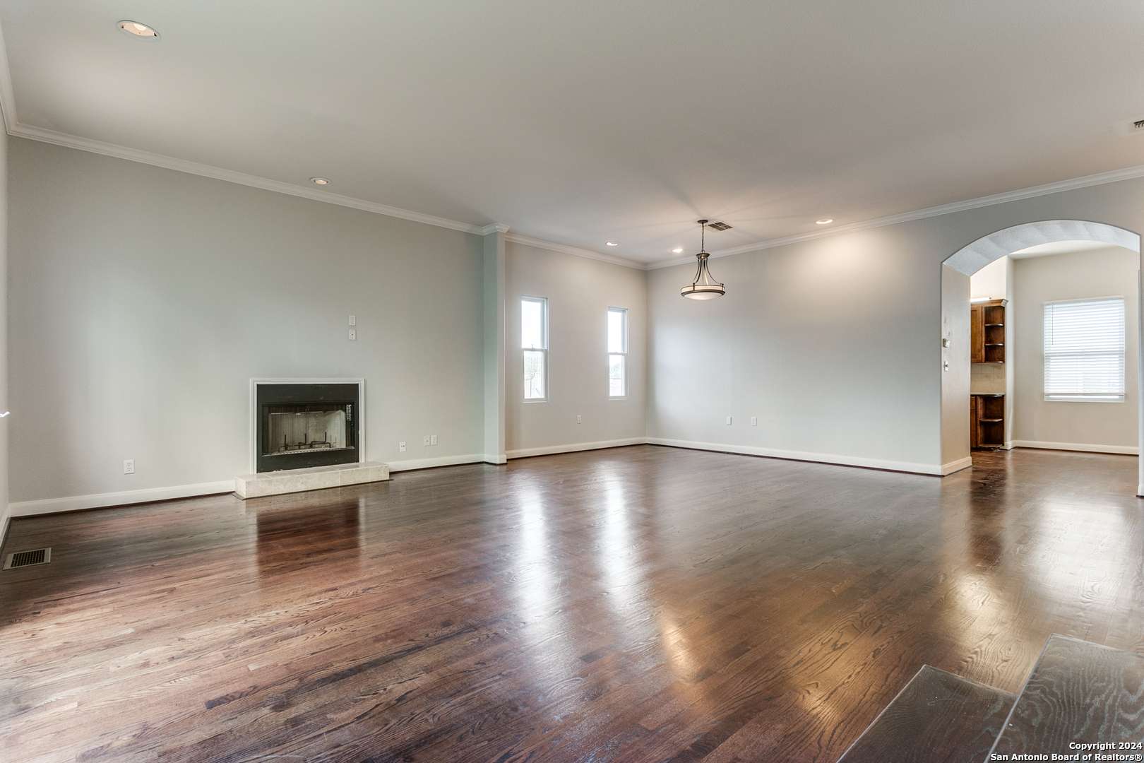 San Antonio, TX 78212-3042,231 MULBERRY AVE UNIT 2