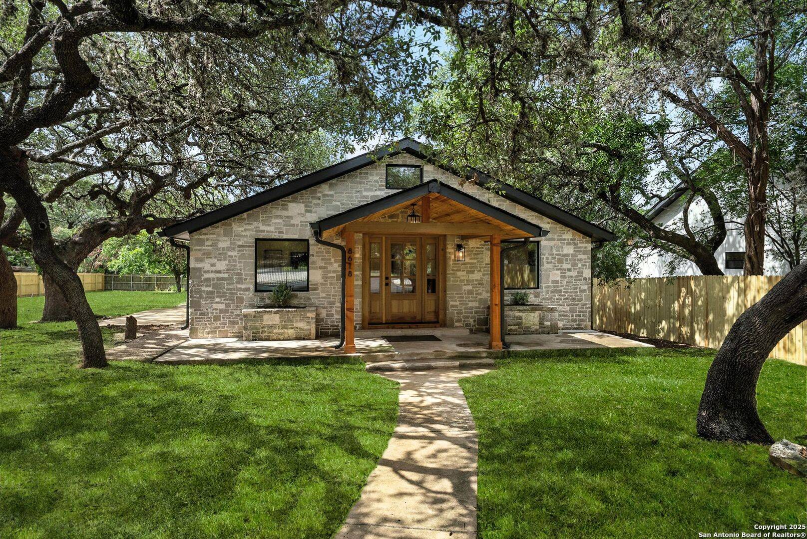 Boerne, TX 78006,8618 Indian Hills