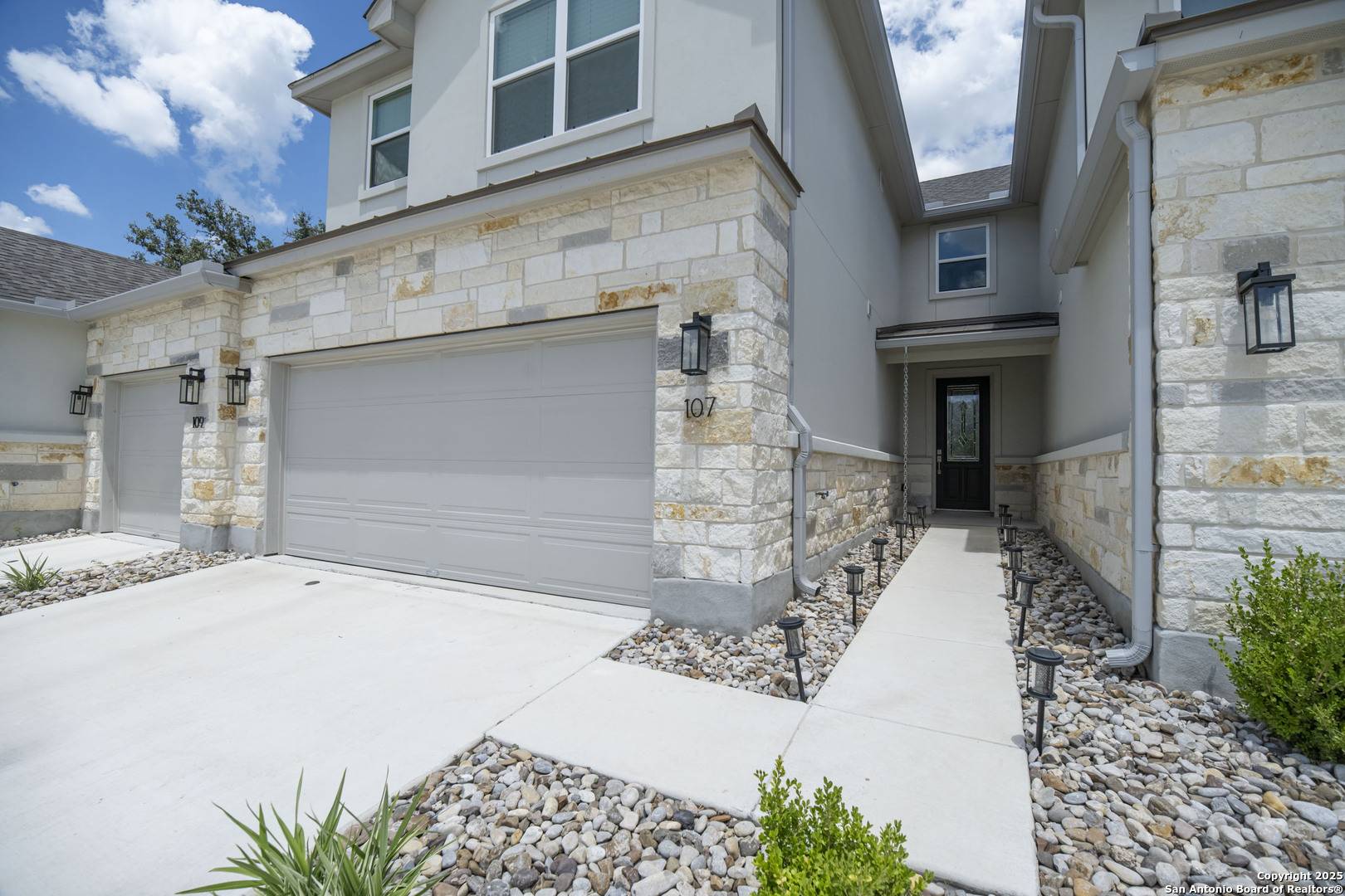 Boerne, TX 78006,107 Magnolia