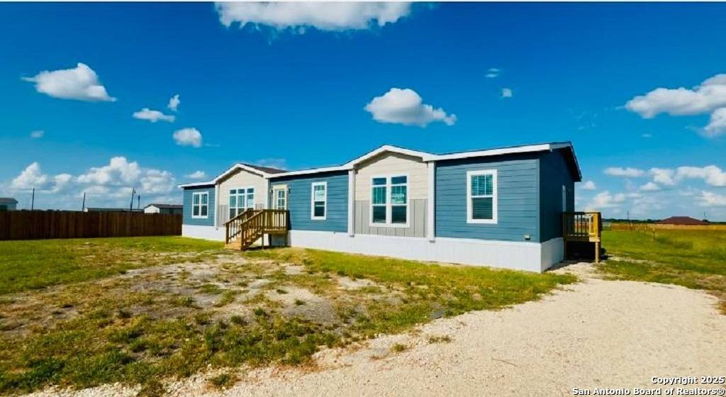 Natalia, TX 78059,173 Medina Verde
