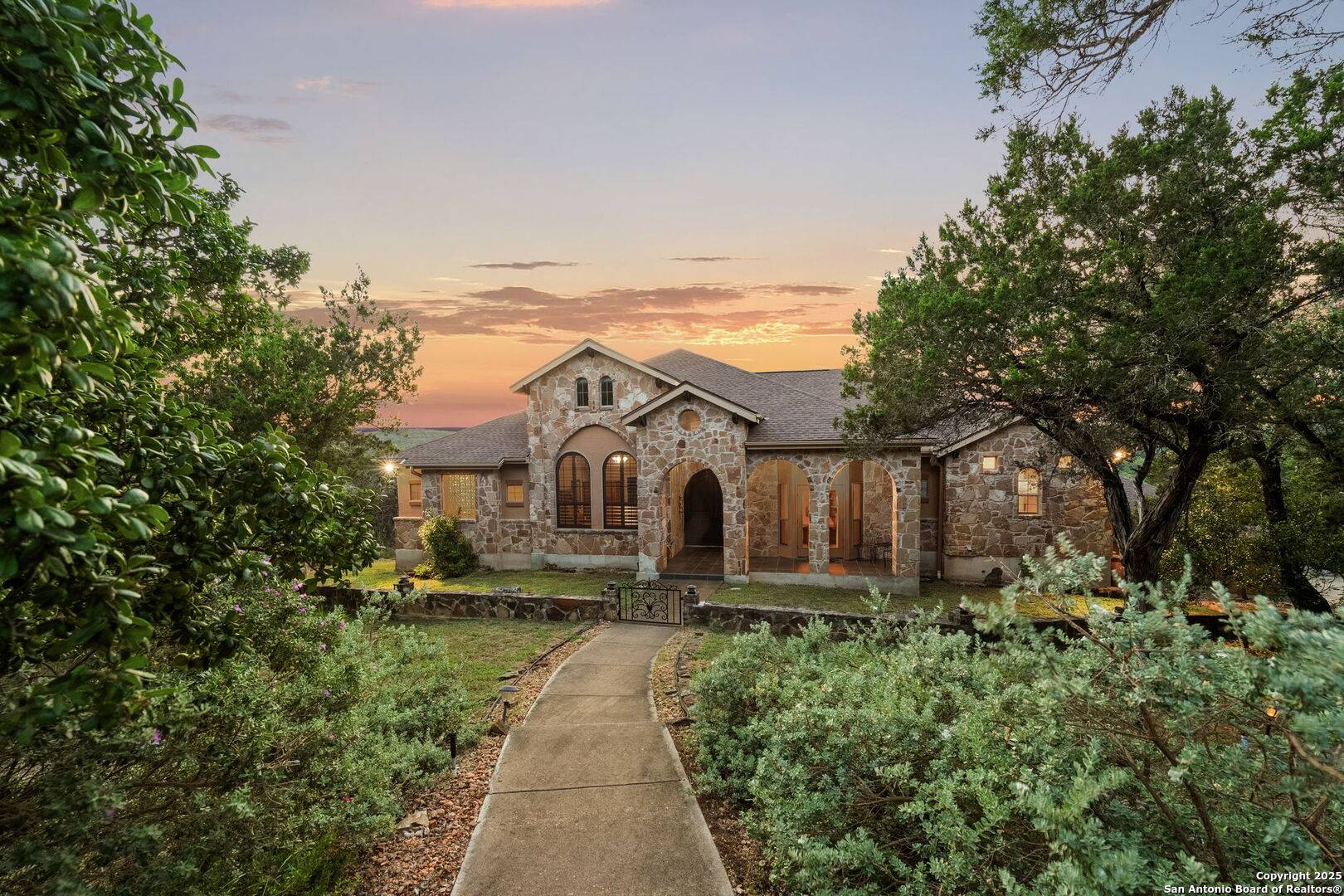 New Braunfels, TX 78132,5310 River Oaks