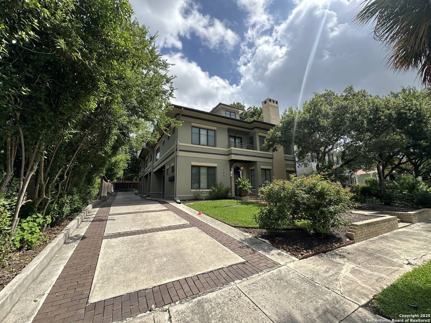 Alamo Heights, TX 78209,137 Katherine Ct UNIT # B
