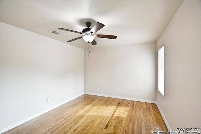New Braunfels, TX 78130-3788,515 LAKE FRONT AVE UNIT B
