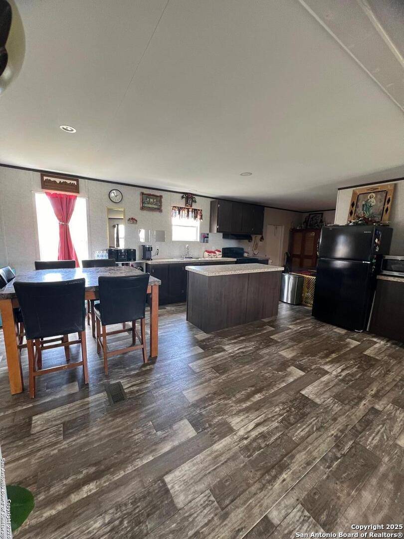 Pleasanton, TX 78064,105 Viridian View