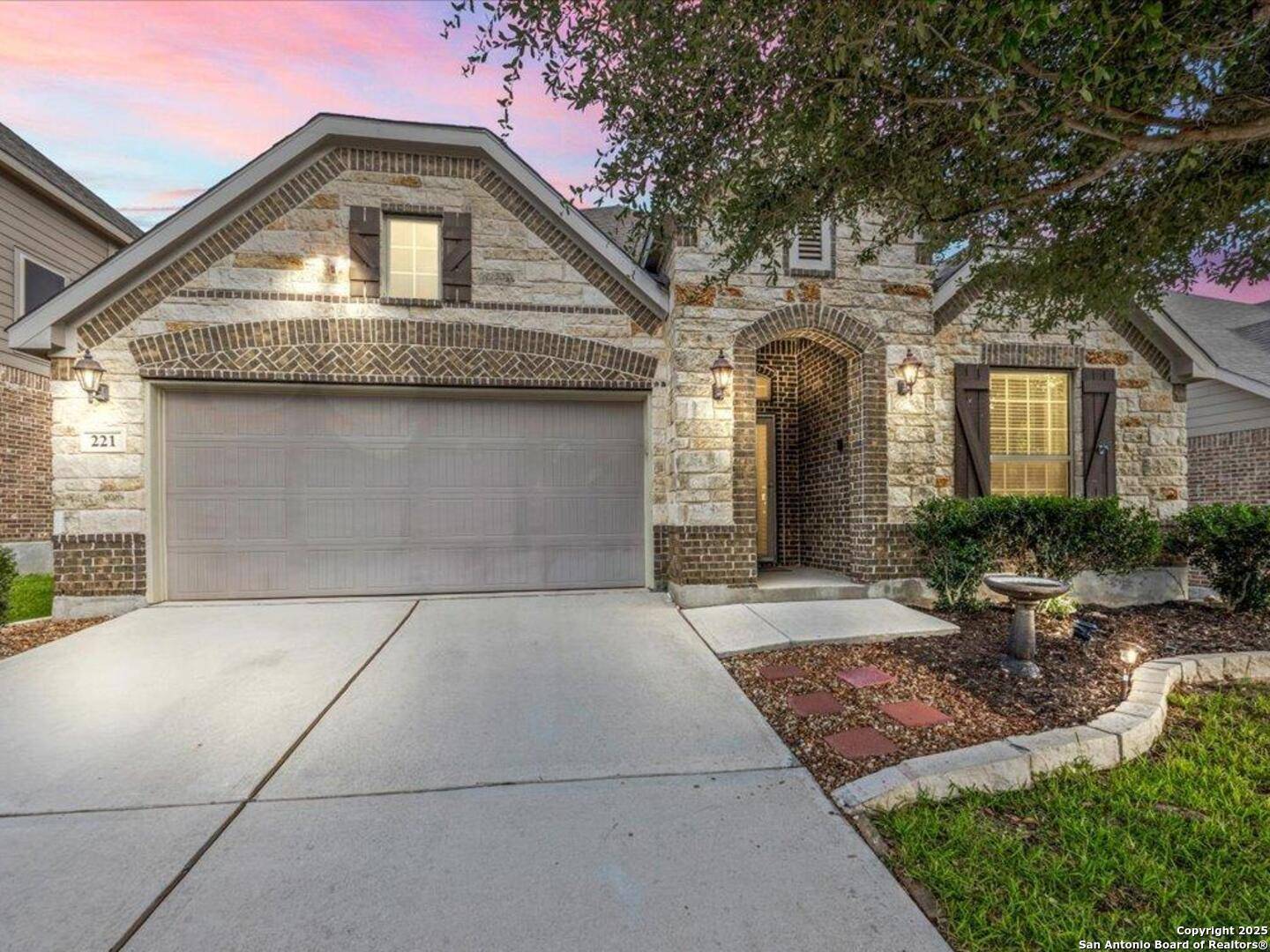 Schertz, TX 78108,221 Norwood Ct