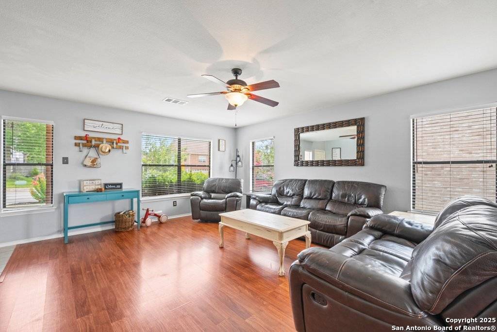 Schertz, TX 78154,1664 Willow Top